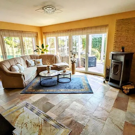 Guenther 92qm Waren (Mueritz)